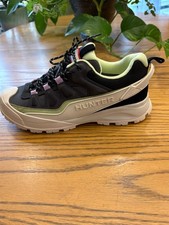 Womens Hunter waterproof sneakers New size 9 M