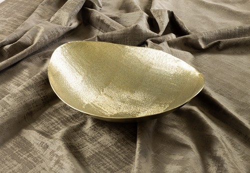 Handgehämmerte Metallschale modern Herzstück 33 cm x 27 cm x 9 cm - Bild 2 von 10