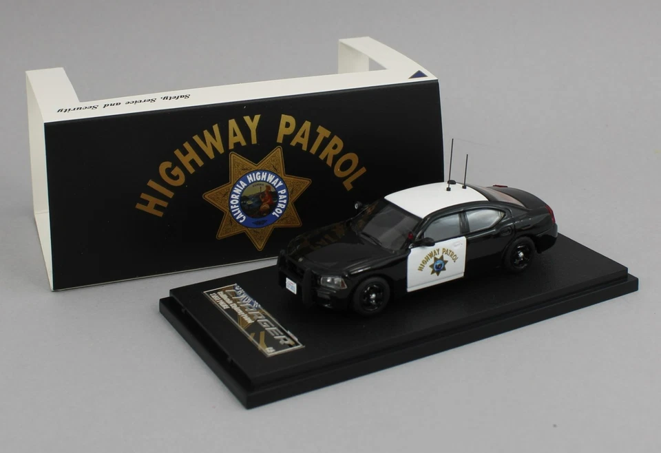 1:64 *ROLLIN DIECAST* CALIFORNIA HIGHWAY PATROL Dodge Charger (4) CAR SET - Image 3 of 4