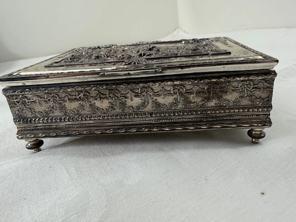 Vintage Silver-Plated Embossed Relief Cigar / Humidor Box, Footed, Velvet Lined - Image 2 of 4