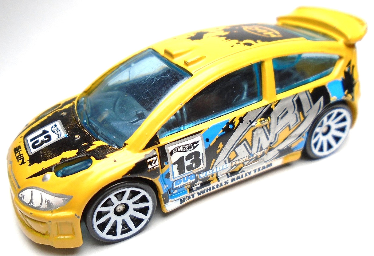 2012 HOT WHEELS CITROEN C4 RALLY #13 YELLOW 2 1/2" DIECAST RACE CAR WITH SILVER