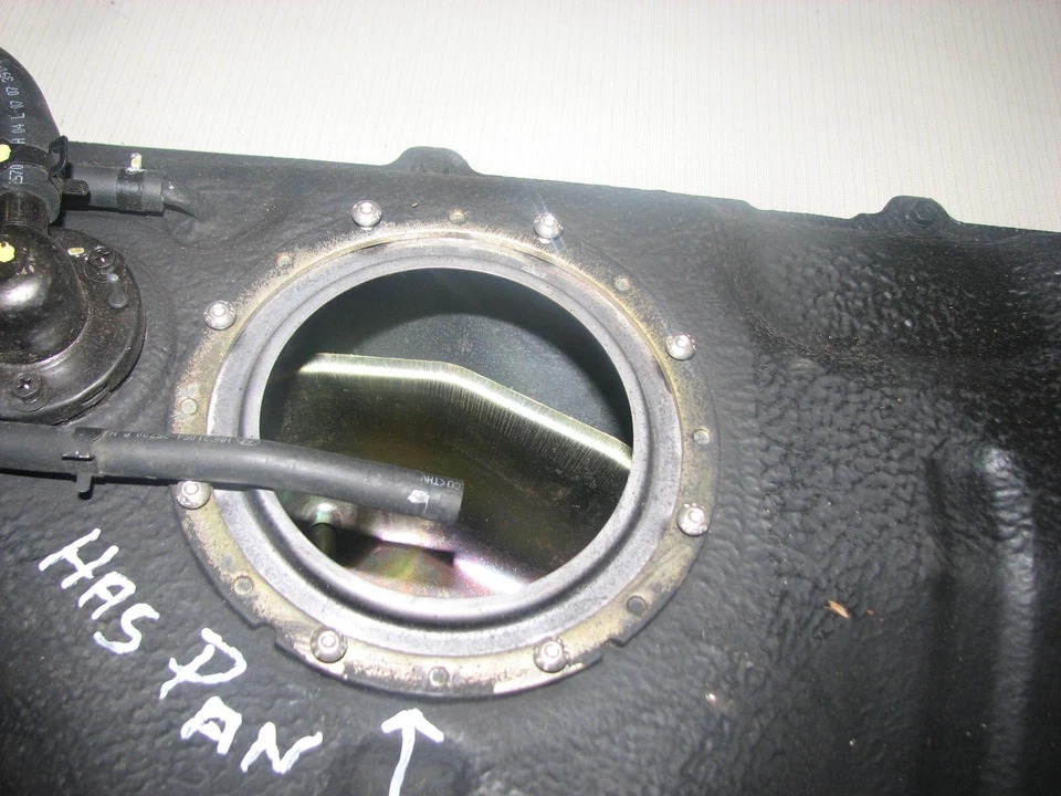 Fuel GasTank 03 04 05 06 Hyundai Accent 04 05 06 Dodge Verna (W/ Pan In Tank) Foto 3 de 4