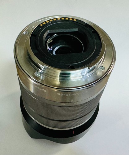 SONY SEL1855 Digital Camera Lens E 18-55mm f/3.5-5.6 OSS Silver + AL C-SH112 - Picture 6 of 6