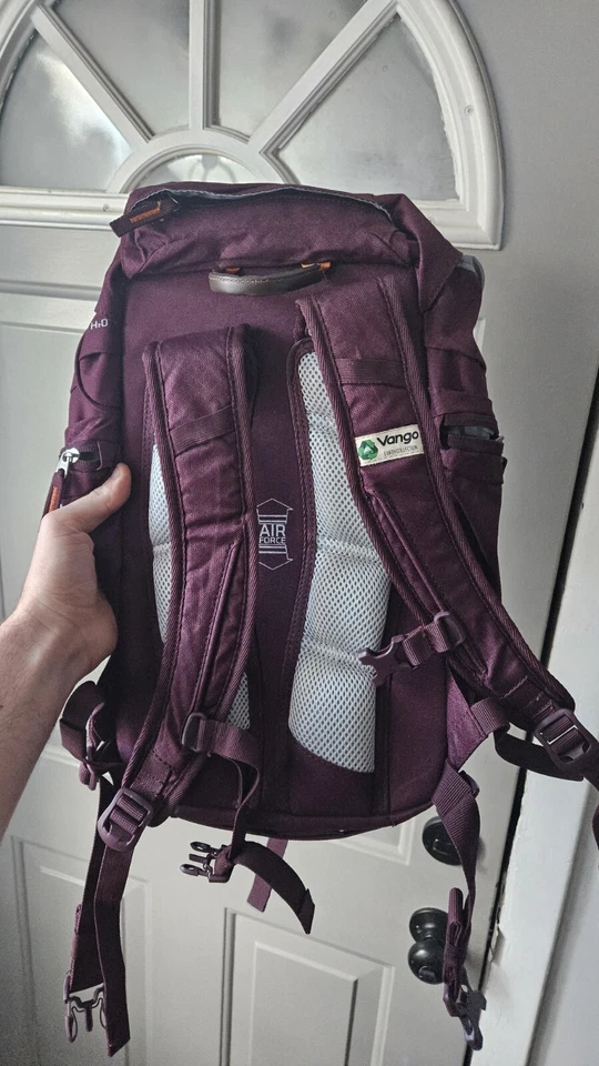 Cubierta de lluvia Vango Trail 20, correas para poste, bolsa para vejiga de agua Foto 4 de 4