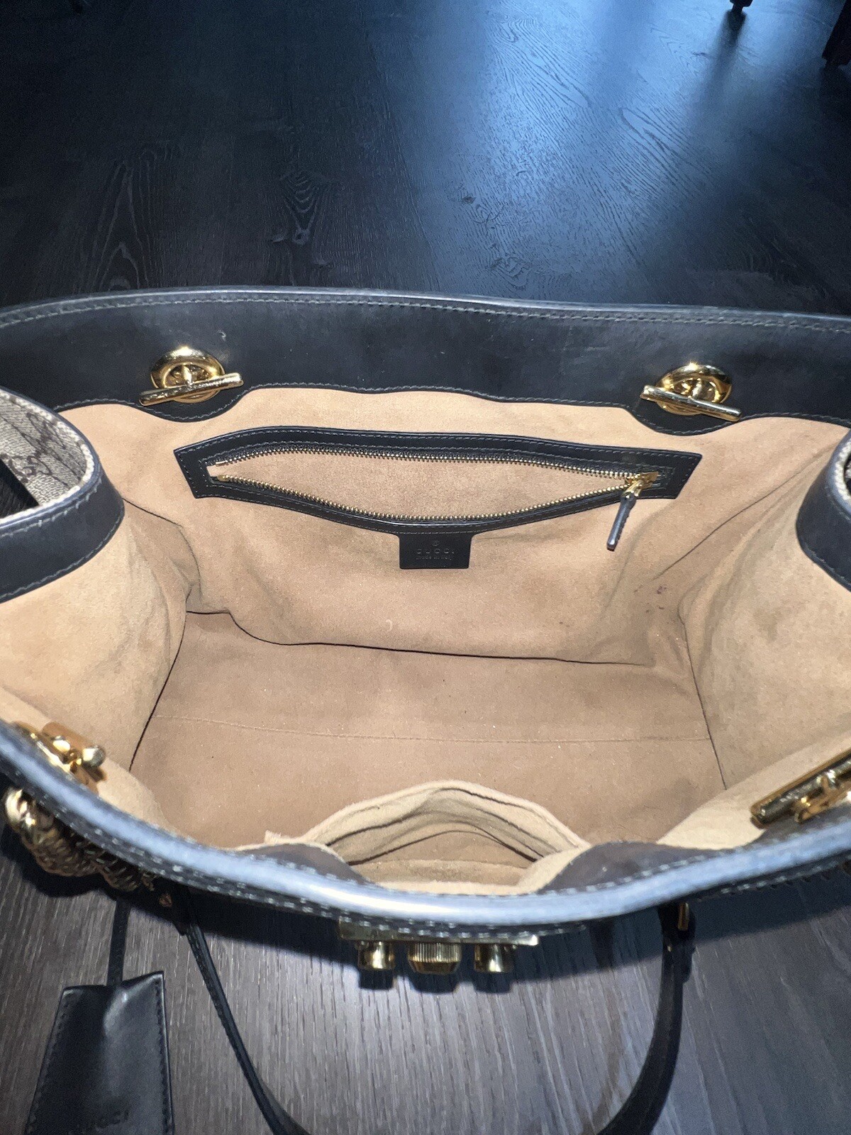 Gucci GG Supreme Padlock Chain Medium Shoulder Bag Gem