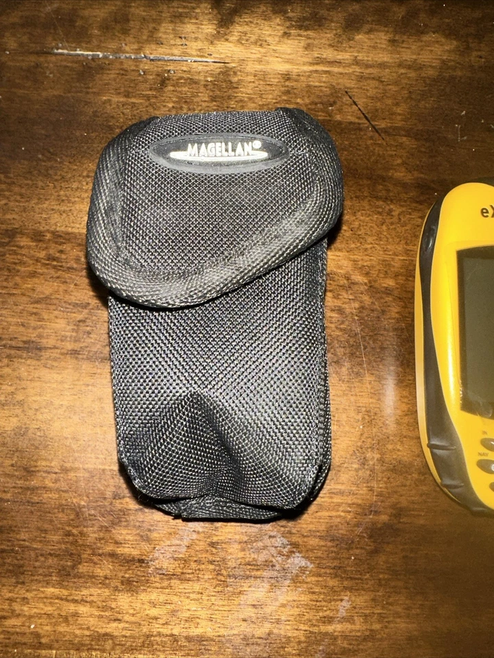 Magellan Explorist 200 Yellow 2.3" LCD Waterproof Hiking GPS Navigator For Parts - Image 3 of 4