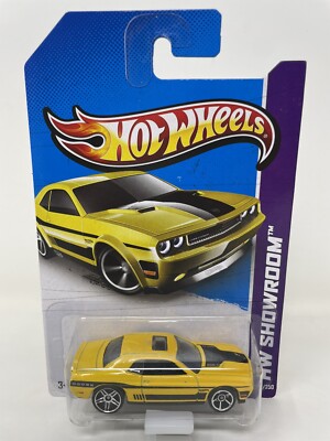 Hot Wheels 2013 HW Showroom Dodge Challenger Yellow Wheel