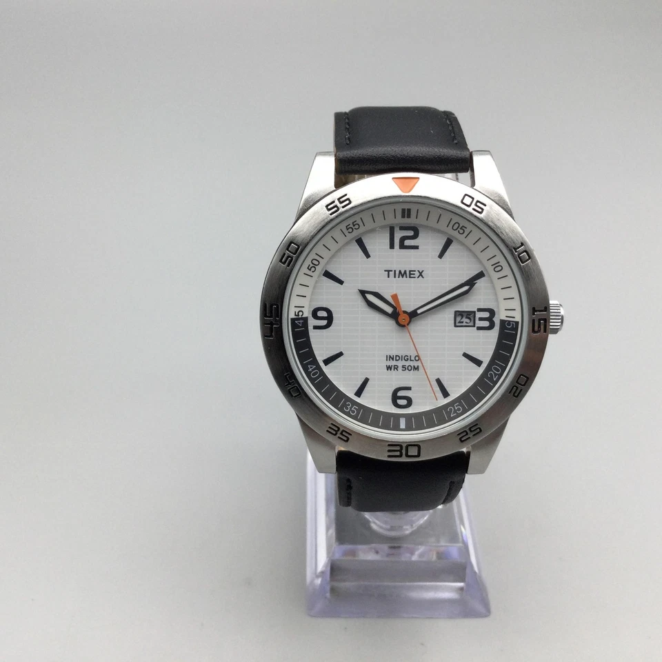 Reloj Timex Hombre 42mm Indiglo Fecha Cuero Acero Inoxidable T2N695 Batería Nueva Foto 2 de 4