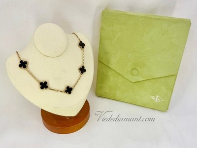 Van Cleef Arpels Vintage Alhambra 10 Motif Onyx Necklace Yellow Gold  