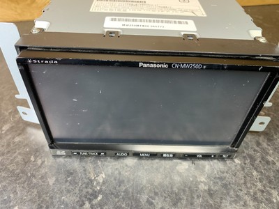 Panasonic Strada CN-MW250D 本体 PANASONIC STRADA CN-MW250D Car Stereo Double DIN Head Unit