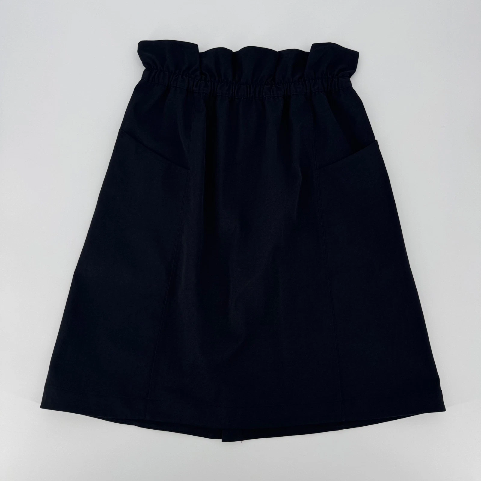 Lululemon Trip Taker Skirt Black Paperbag Waist Above Knee Size 4