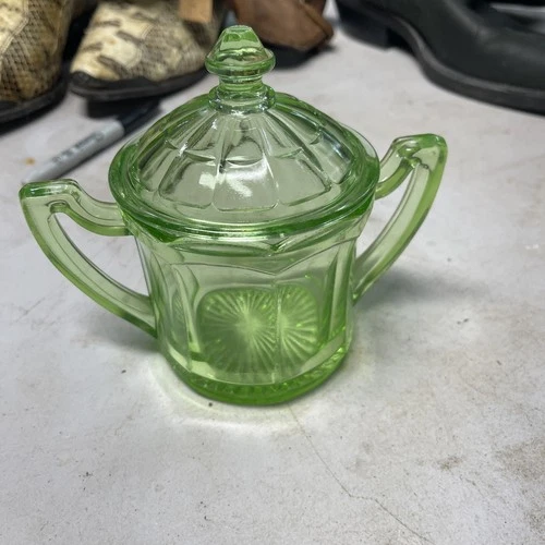 Green Depression Glass Sugar Bowl with Lid Uranium Glass