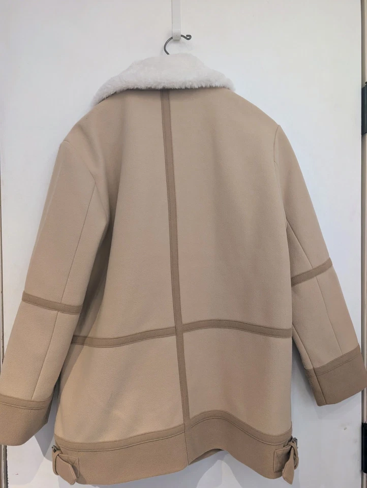 Abrigo Bagatelle NYC para mujer tostado medio con cuello de piel sintética blanca XL cálido clásico Foto 3 de 4