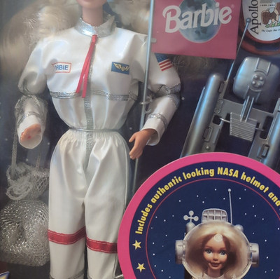 BARBIE ASTRONAUT FASHION DOLL, NASA HELMET, SPECIAL EDITION, ORIGINAL BOX