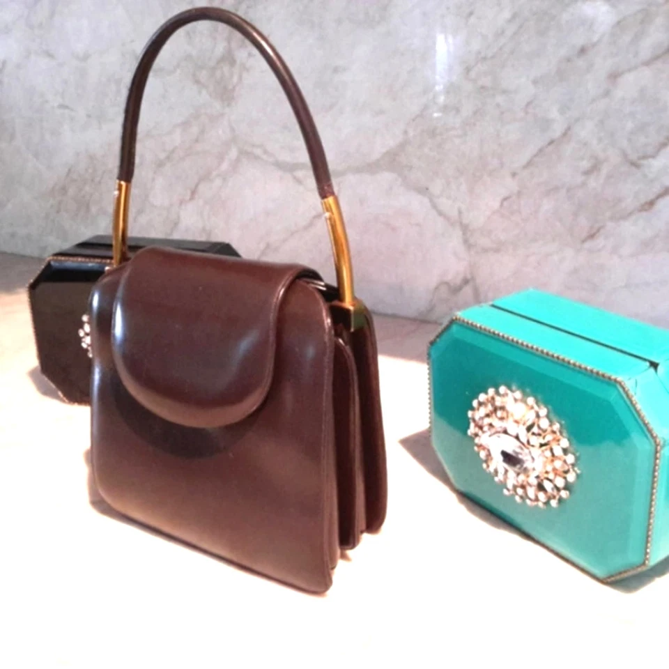 1960s VNTG VERY RARE Judith Lieber Couture Satchel Brown Mini Peekaboo Handbag  - Image 4 of 4