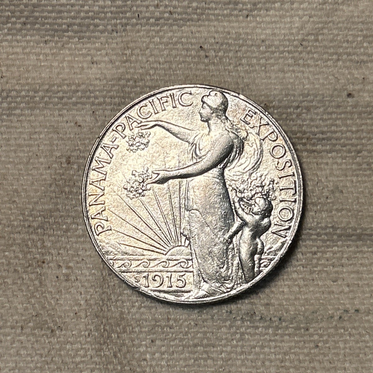 1915-S 50c Panama Pacific Expo Pan-Pac Commemorative Silver Half