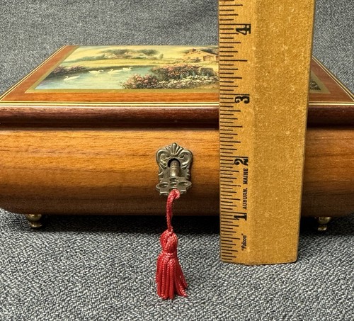 Vintage Romance Swiss Made Splendid Laquere Music Box Made In Italy - Picture 7 of 15
