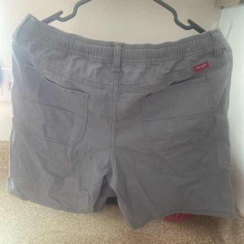 Wrangler Youth XL Short. Excellent Use. No Tears, Peeling, Smell. 9.5/10. - Picture 2 of 5