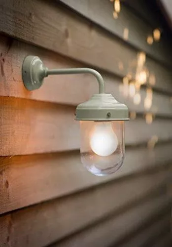 Outdoor barn lamp outlet