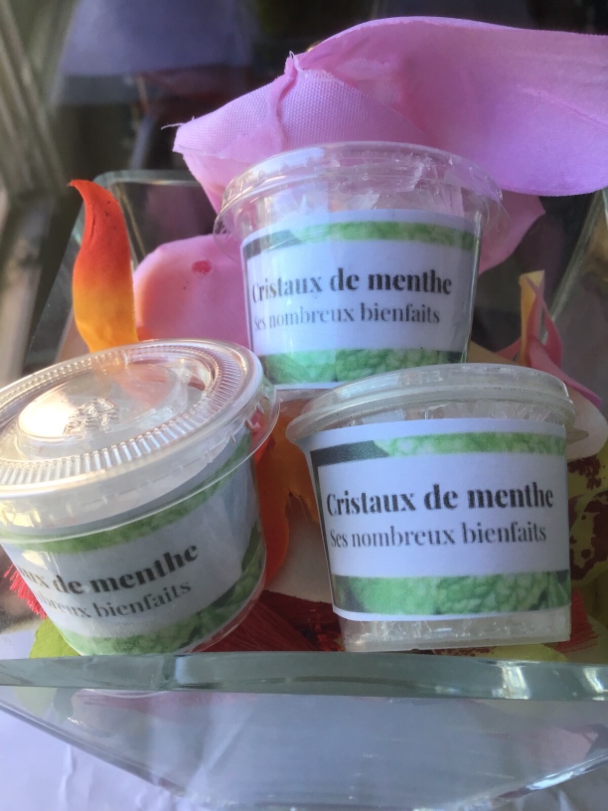 Cristaux de menthe pour tonifier l'intimité féminine et stimuler les sens en massage