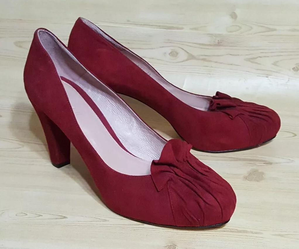 Womens red shoes size deals 9