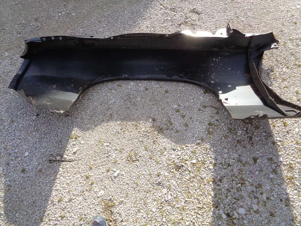 Pontiac Catalina and Bonneville 1969 como nuevo GM guardabarros delantero Foto 3 de 3