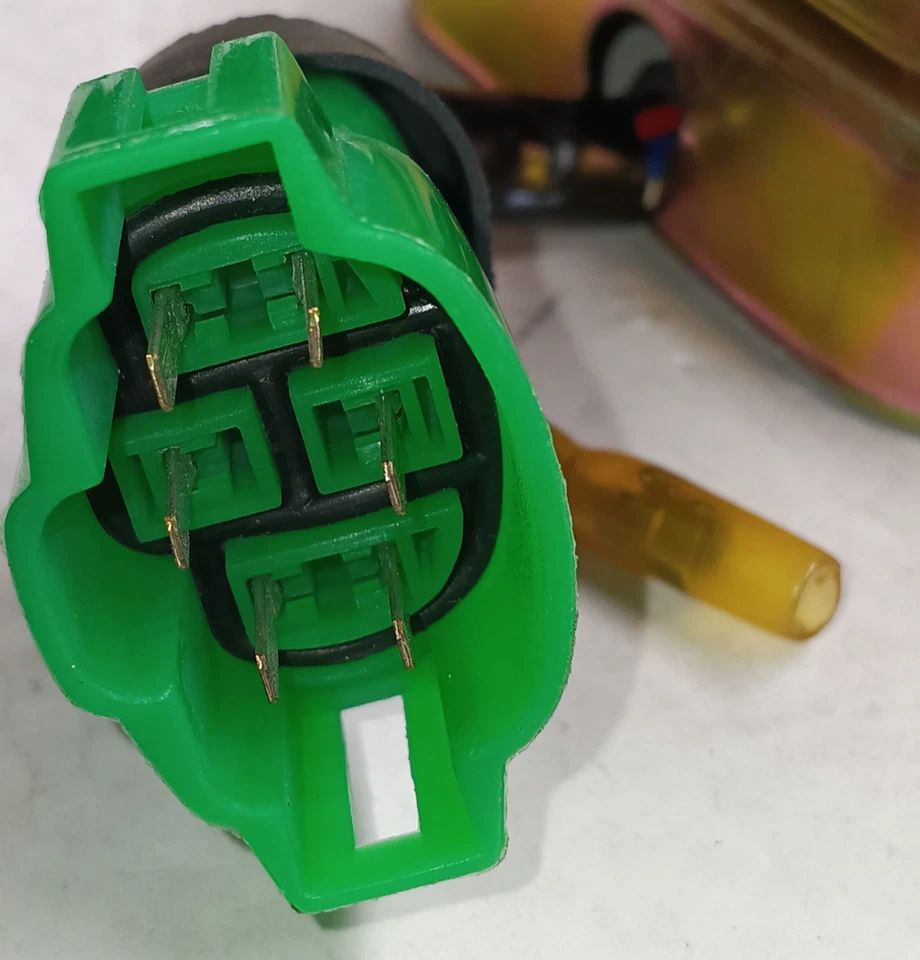 Regulador de voltaje estándar VR-149 Foto 3 de 4