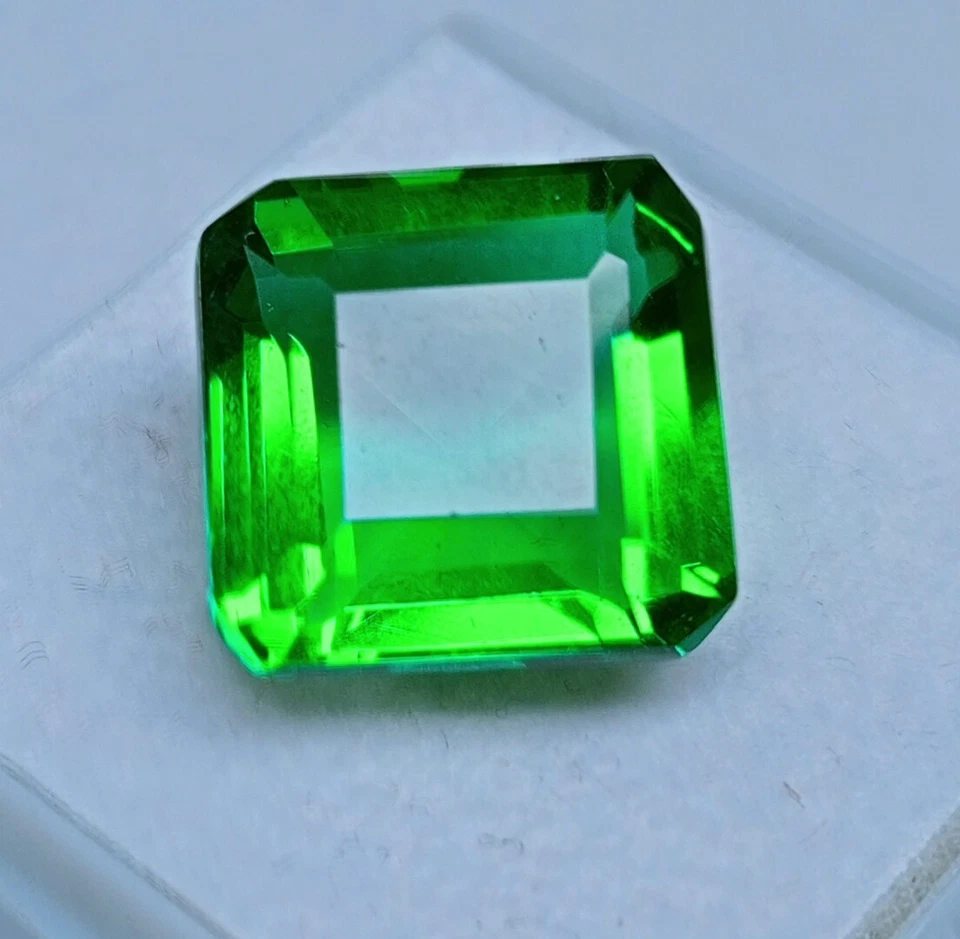 Impresionante Topacio Verde Corte Cuadrado 9-11 Ct Piedra Preciosa Brasileña Suelta Para Colgante Foto 2 de 4