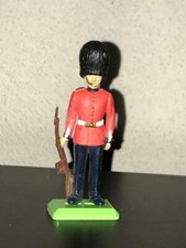Britains Deetails Grenadier Guard Standing with Rifle 1977