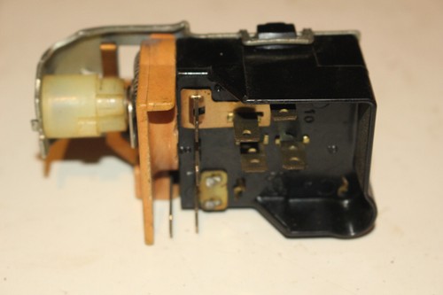 Interruptor de faros Delco Remy 1995164 / D1577 - 1966+ GM - Imagen 5 de 6