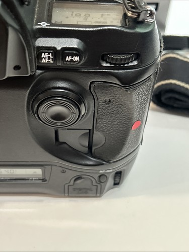 Nikon D1X 5.3MP Digital SLR Camera Metal Body In Box W/ Strap And Battery - Picture 10 of 17