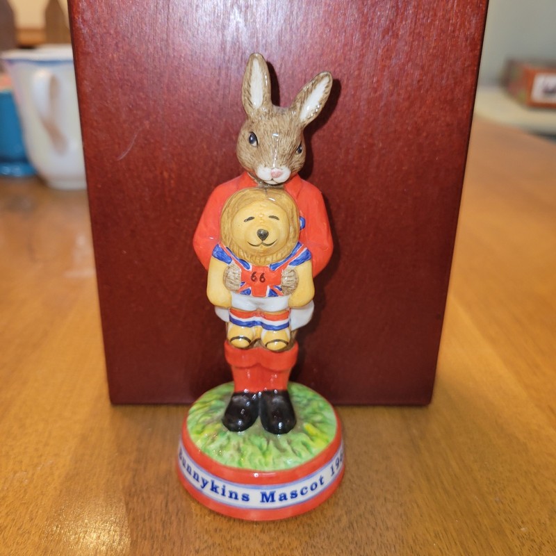Bunnykins Mascot 1966 By Royal Doulton Ceramic Figurine DB408 799/1000 2006 Issu