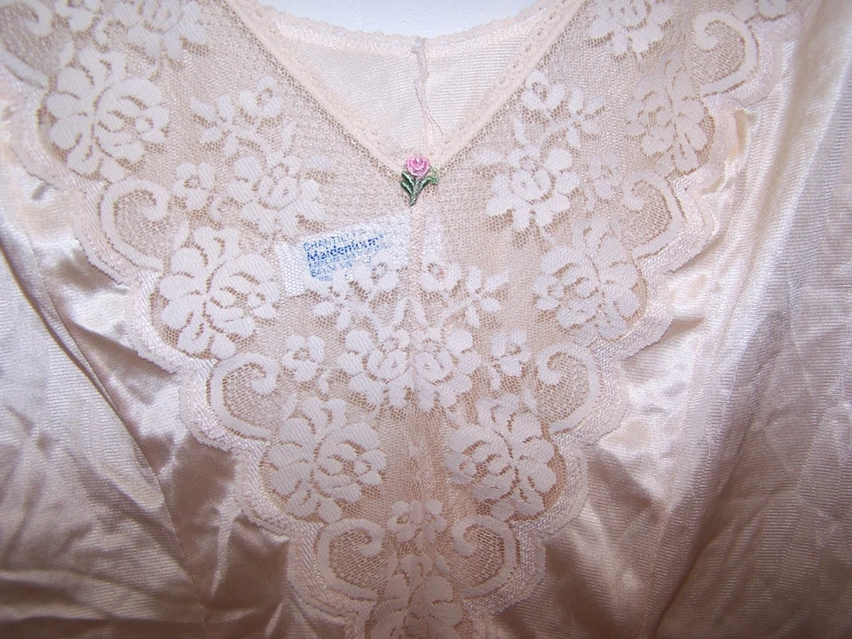 Cami De Colección Maidenform Chantilly Crema Nylon y Encaje, Unión Hecha en EE. UU. Talla 38 Foto 2 de 4