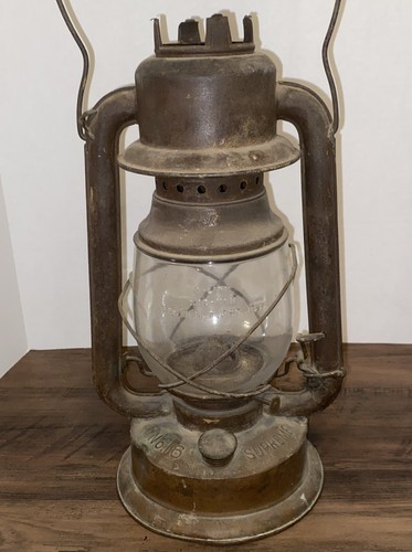 Vintage Supreme NO. 16 Lantern Dietz LOC NOB Globe