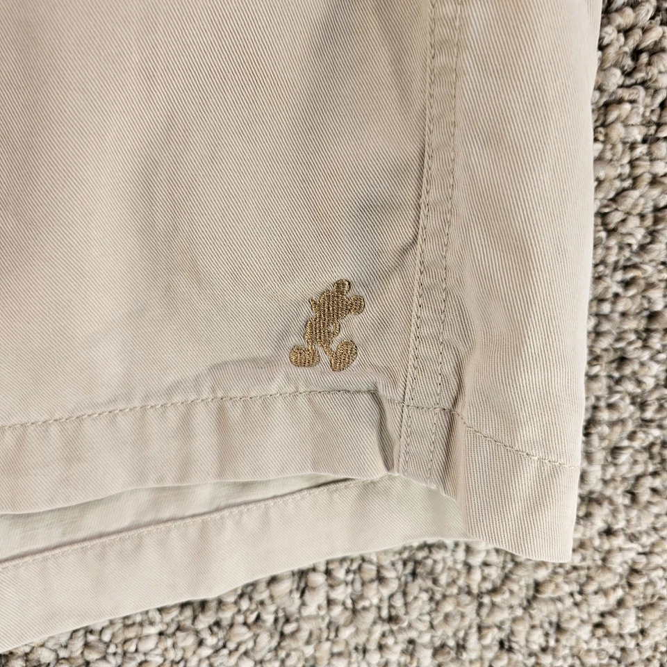 Pantalones Cortos Parques Disney Para Hombre 40 Bolsillos Beige Logo Mickey Foto 2 de 4