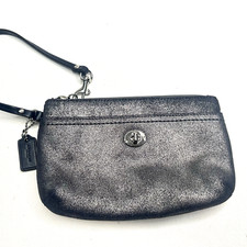 Authentic New COACH PARK Leather Turn Lock Medium Wristlet Gunmetal Gray
