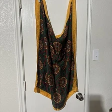 nina ricci Paris Seoul Large Vintage 100% Silk Scarf Jewelry Pattern EUC Rare