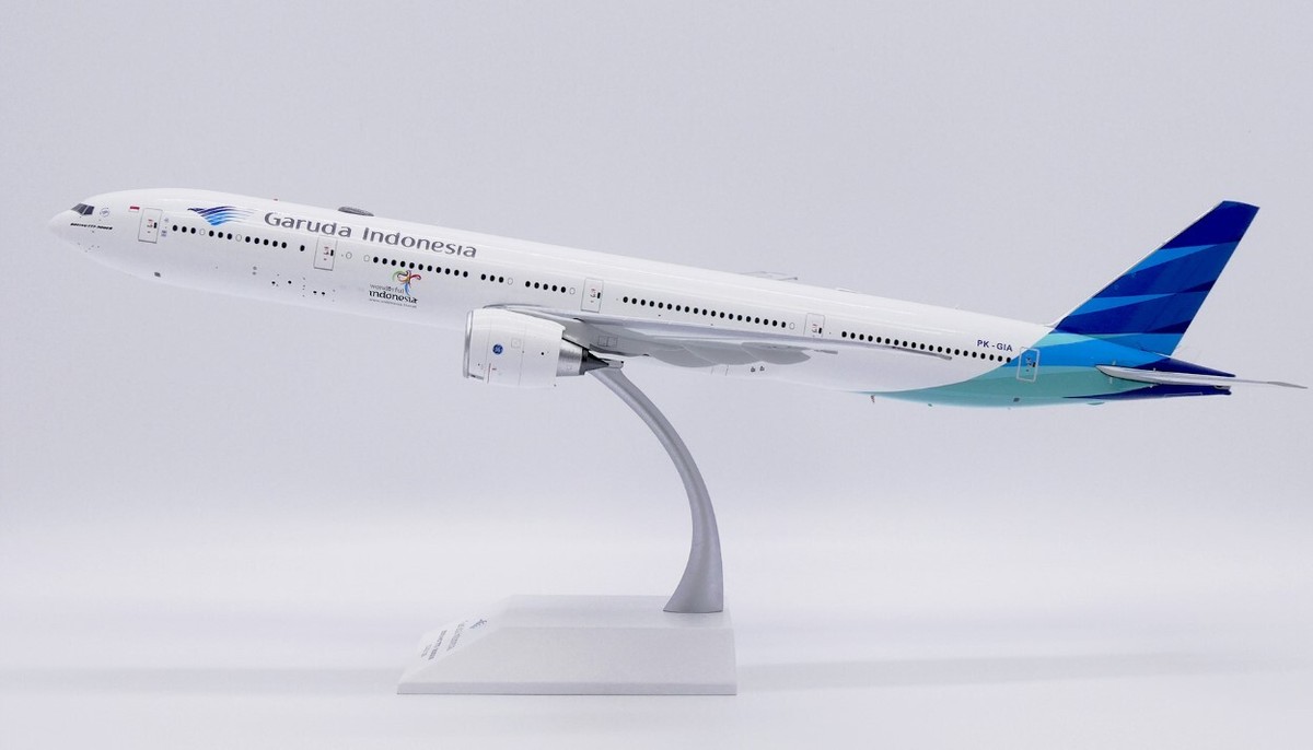 ホーガン 1/200 アメリカン航空 Boeing777-200ER ホーガン 1/200 アメリカン航空 Boeing777-200ER - メルカリ
