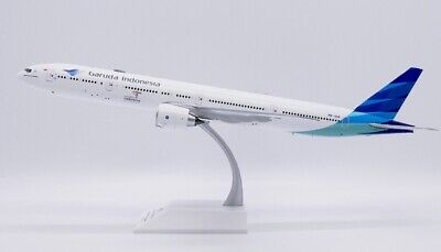JCwings ガルーダインドネシア 1:200 37CM JC Wings Garuda Indonesia BOEING 777-300ER