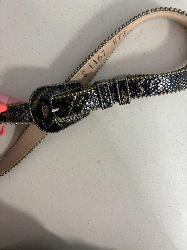 Cinturón de cuero Bb Simon negro y dorado, nuevo, pequeño, se adapta aproximadamente a tallas 0-4 Foto 4 de 4