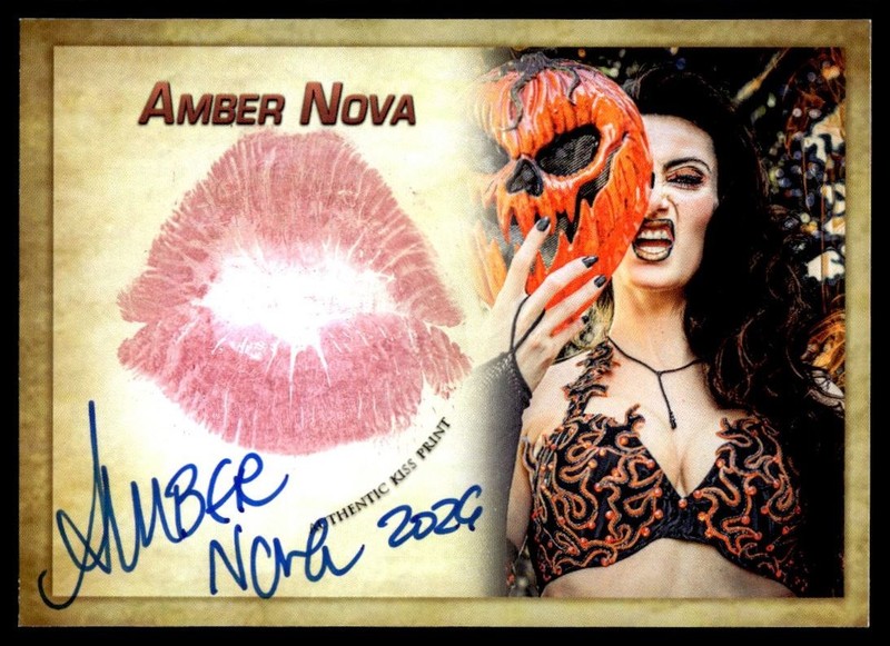 2025 Collector's Expo WWE KISS Card Amber Nova Auto A6