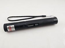 Green Laser Pointer Pen 301 532nm 1mW w/ Charger Black No Battery
