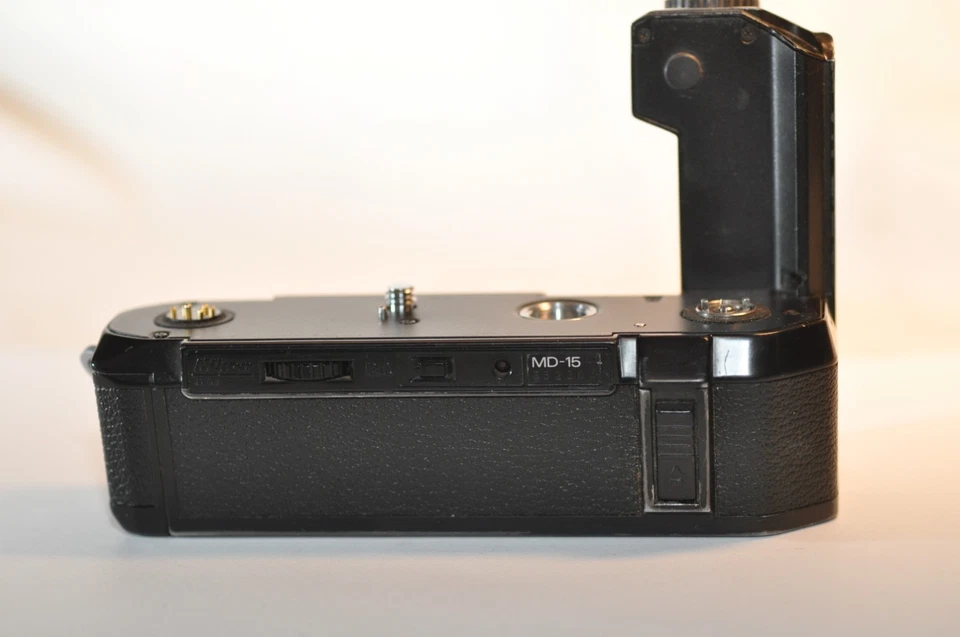 Nikon MD-15 MD 15 Motor Drive MS-4 FUNCIONANDO para cámara FA 35mm FILM SLR Foto 2 de 4