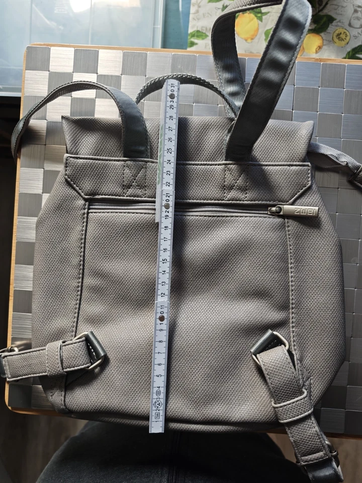 ZWEI Mademoiselle MR8? Kleiner Rucksack, Tasche in grau - Bild 4 von 4