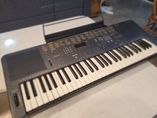 Technics KN470 Keyboard Workstation with Case, Pedal  Power Supply