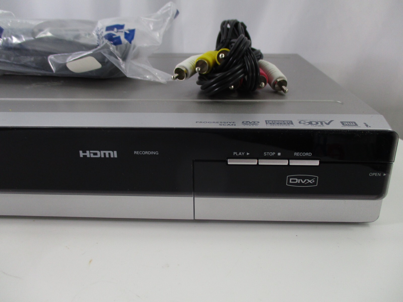 Philips DVD Player Recorder DVDR3305 W/ New Remote & AV Cable 1080p