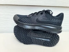 NEW NIKE WOMEN'S  RUN DEFY HM9593 003 BLACK SZ 6