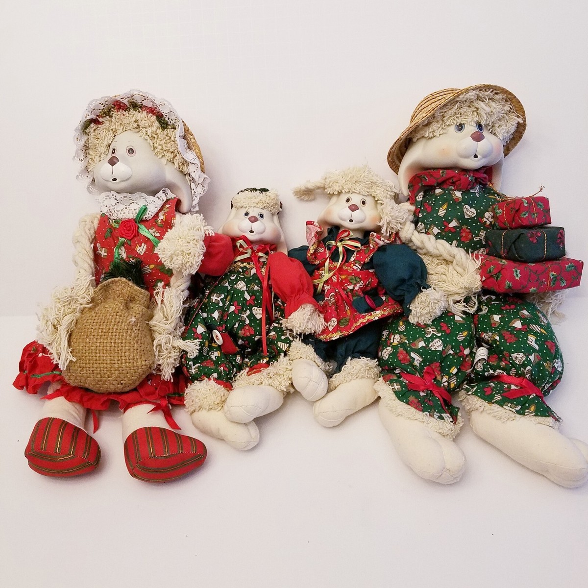Christmas Around The World Bunny Family Floyd, Flossie Flip, Flop