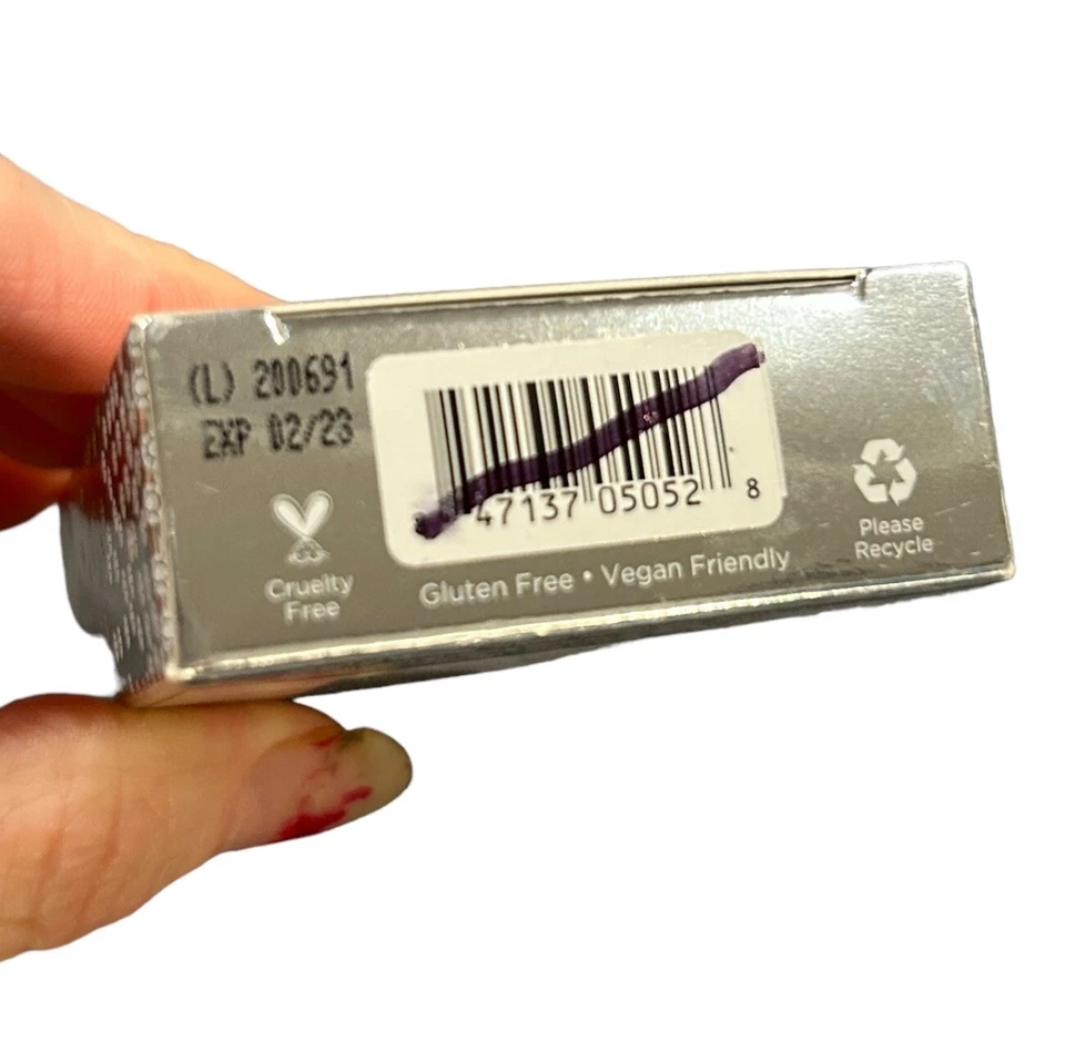 PUR 4-In-1 Tinted Moisturizer Broad Spectrum SPF 20 Shade DN4 New In Box Sealed - Image 4 of 4