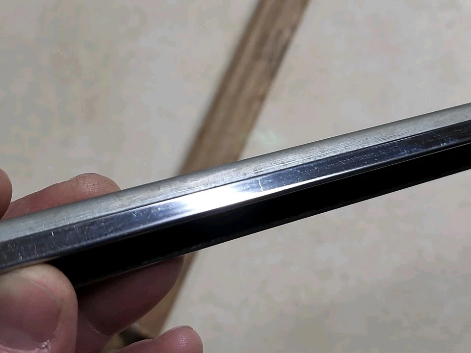 1961-63 Buick Skylark Oldsmobile F85 NOS GM 5717089 Canal de janela de vidro feltro LH - Imagem 4 de 4